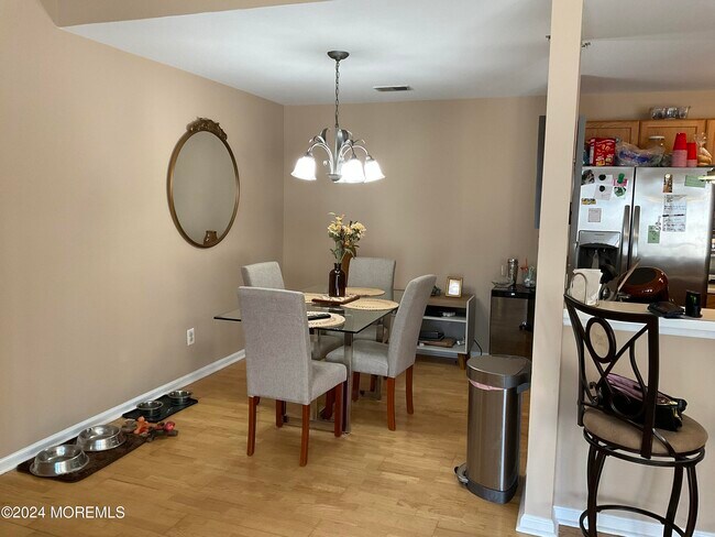 Foto del edificio - 22 Jockey Ln