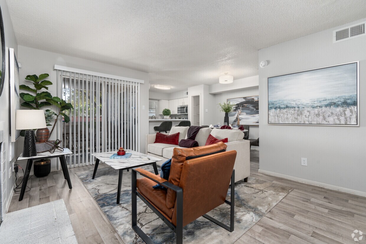 The Carling on Frankford Apartments in Carrollton, TX