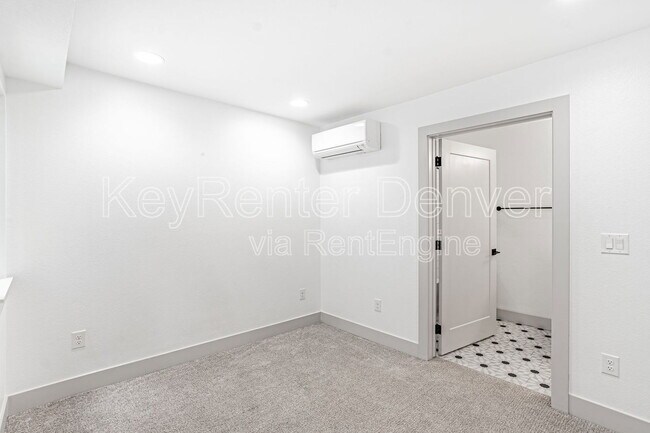 Foto del edificio - 1468 Yates St