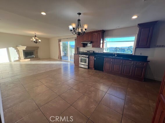 Building Photo - 463 Castlehill Dr