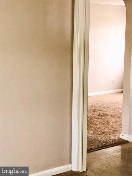 Foto del edificio - 50 Dymond Ave