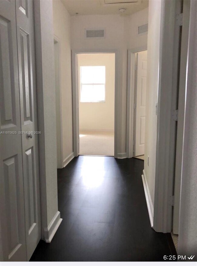 Building Photo - 230 NW 109th Ave