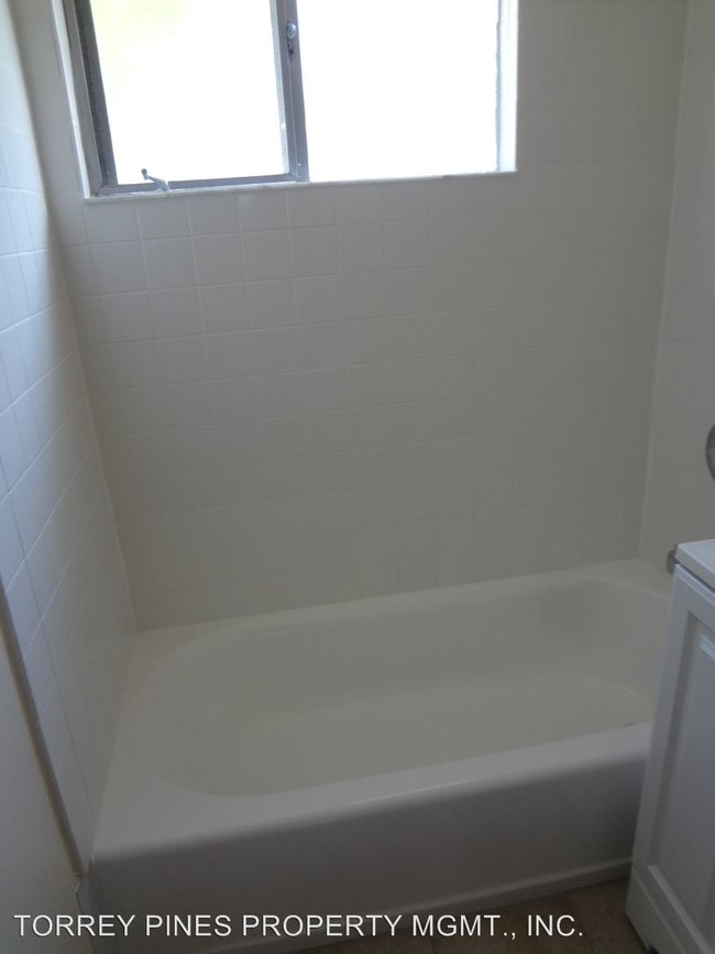 Building Photo - 1236 Felspar St