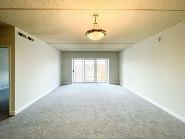 Building Photo - 77 N Wolf Rd