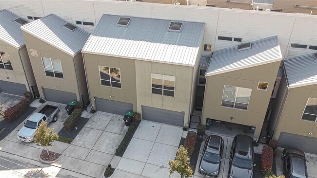 Building Photo - 2932 Cline St