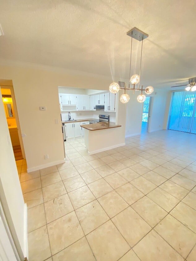 Primary Photo - 2029 NW 46th Ave