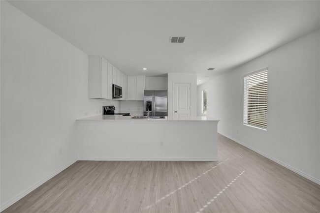 Foto del edificio - 309 Marty Allen Lp