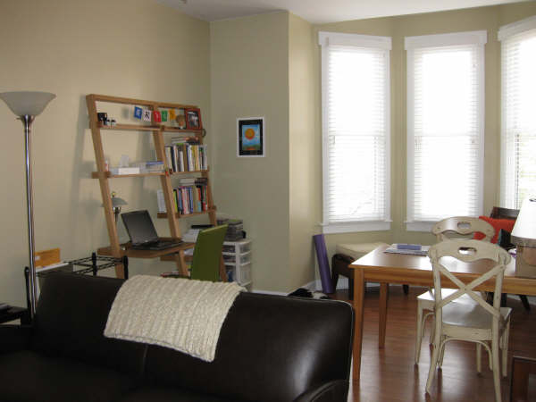 Living Room, Breakfast Nook - 3 S Hanover St