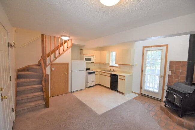 Building Photo - Fourplex on the Hill near CU Boulder!