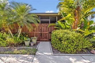 Building Photo - 15514 Crystal Lake Dr