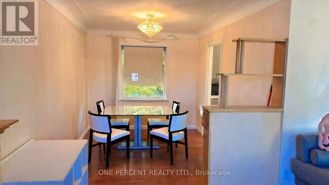 Photo du bâtiment - 1200 Huron St