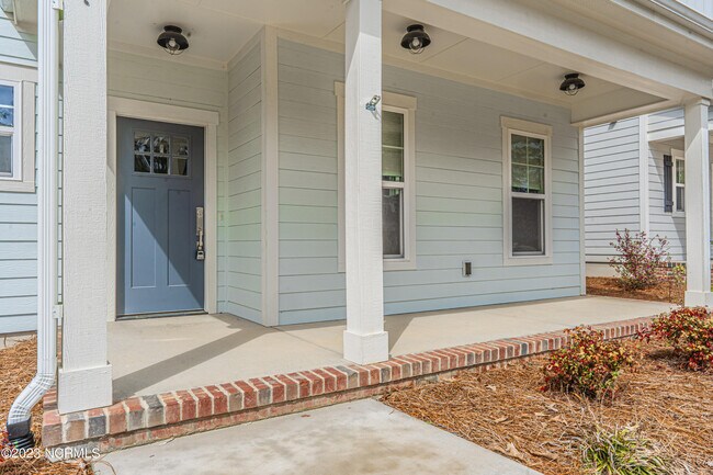 Building Photo - 267 Legacy Lakes Way