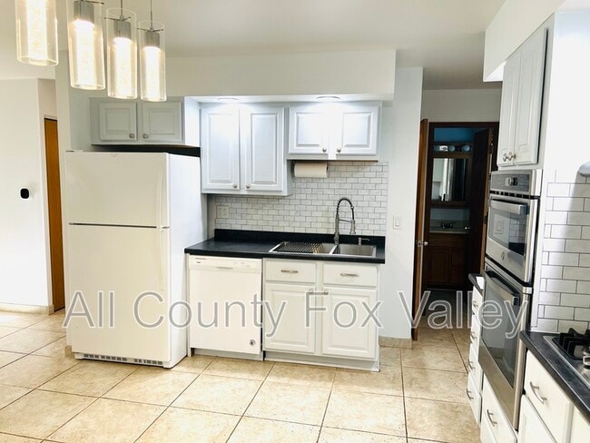 Foto del edificio - 110 Stadium Dr