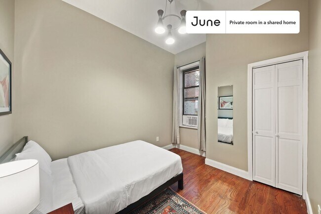 Foto del edificio - Room in Shared 4 bed/1 bath home
