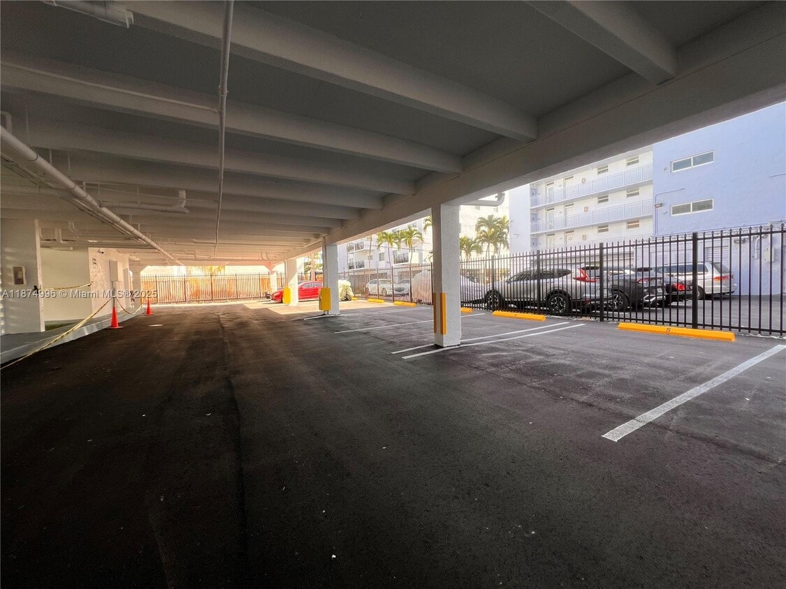 Foto del edificio - 1033 Lenox Ave.
