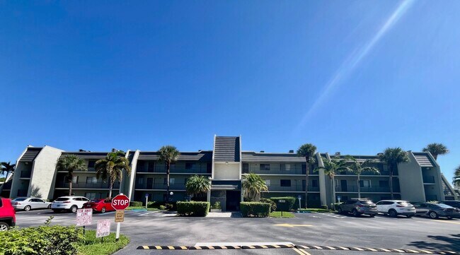 Building Photo - 4090 Tivoli Ct