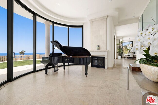 Foto del edificio - 22435 Pacific Coast Hwy