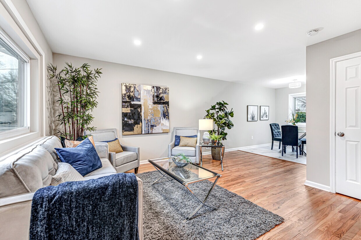 Foto principal - 112 Wellington St