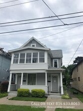 Building Photo - 544 E 24th St