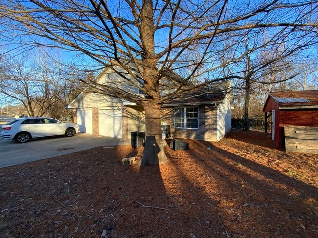 Foto del edificio - 1416 W Worley St