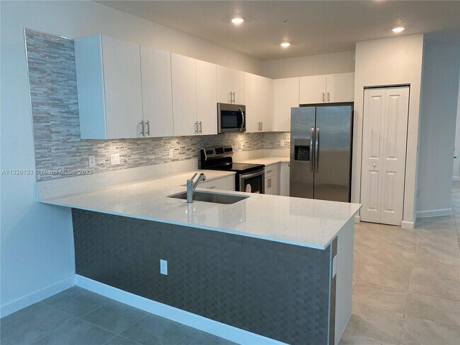 Foto del edificio - 211 SW 159th Terrace