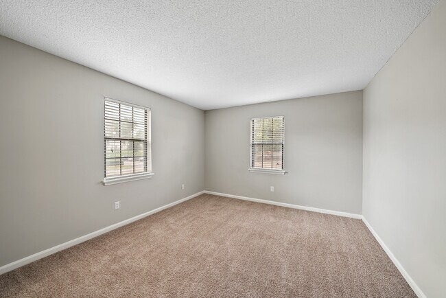 Foto del edificio - Rocky Creek Apartments