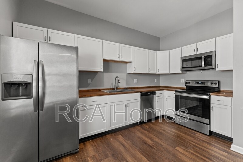 Primary Photo - 118 N State Ave