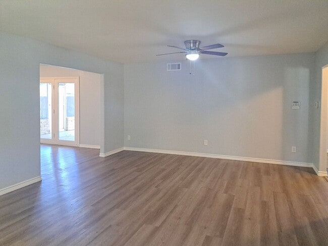 Photo - 4 Bedroom / 2 Bath / 2 Car Garage House