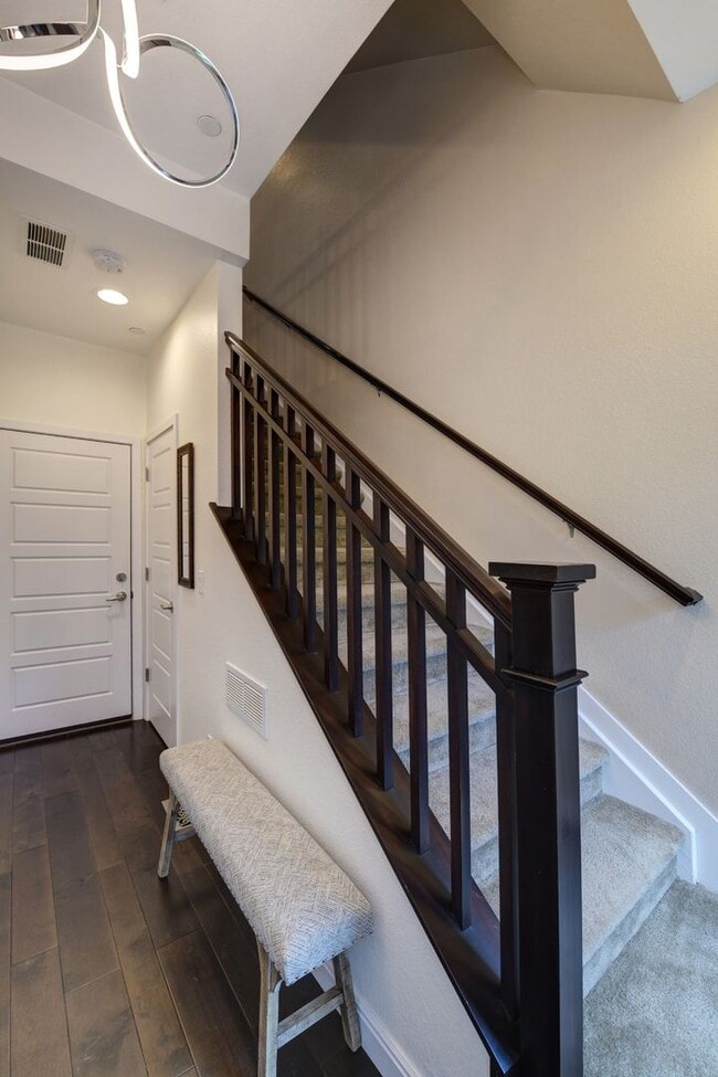 Building Photo - Modern 3 Bed/3.5 Bath Townhome with Attached 2-Car Garage in Superior