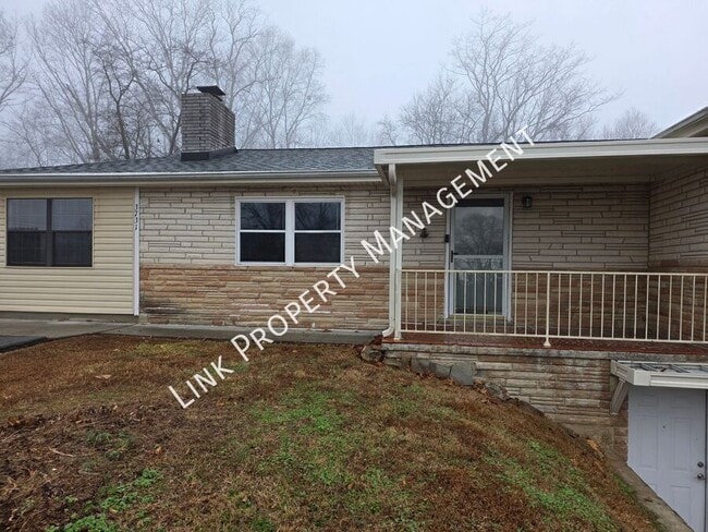 Photo - 3731 Knollwood Dr House