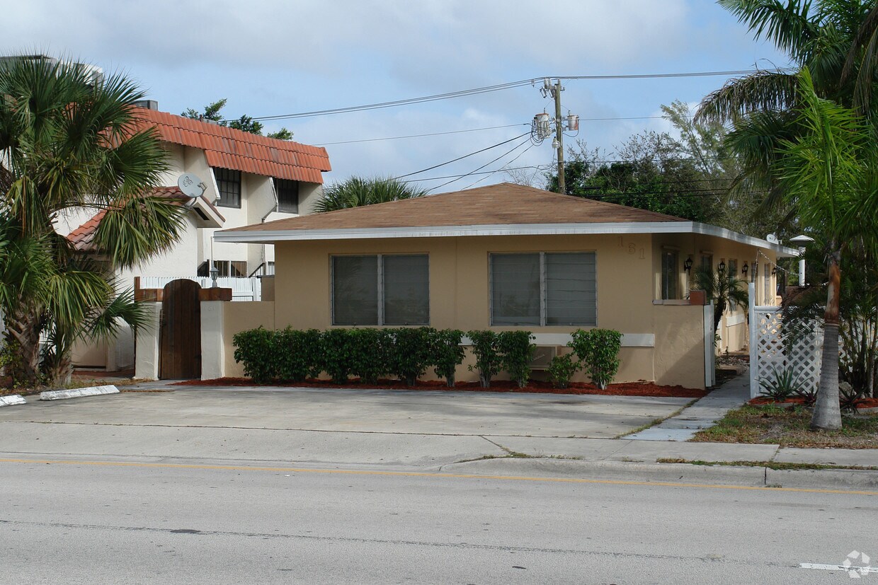 Primary Photo - 161 NE 5th Ave