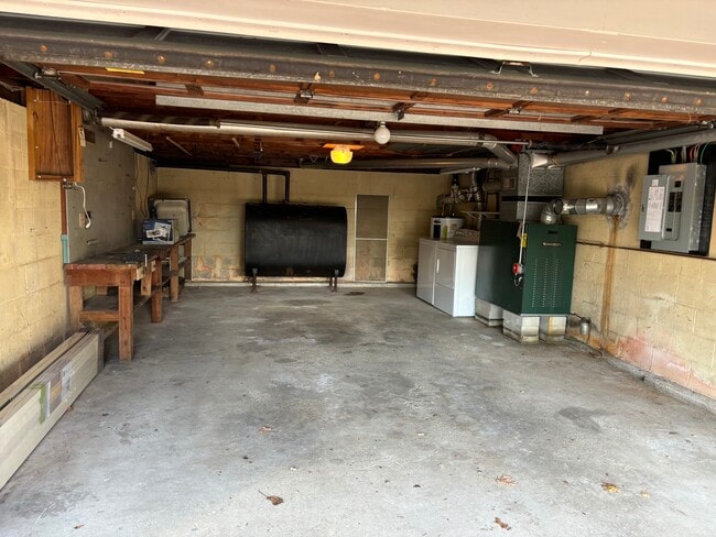 Photo - 2-12 Mack Ln House