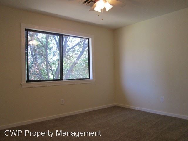 Building Photo - 560 Juana Ave