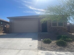 Building Photo - 17292 S Nicholas Falls Dr