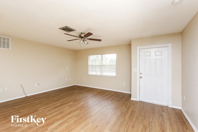 Foto del edificio - 4359 Homewood St