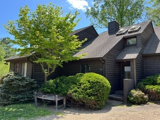 Building Photo - 105 Tintern Ct