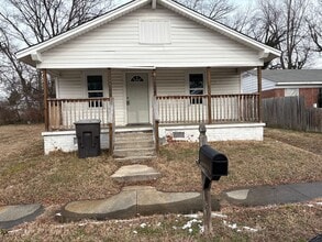 Building Photo - 1209 Pearson Pl