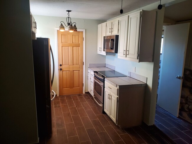 Building Photo - 238 E Pederson Dr