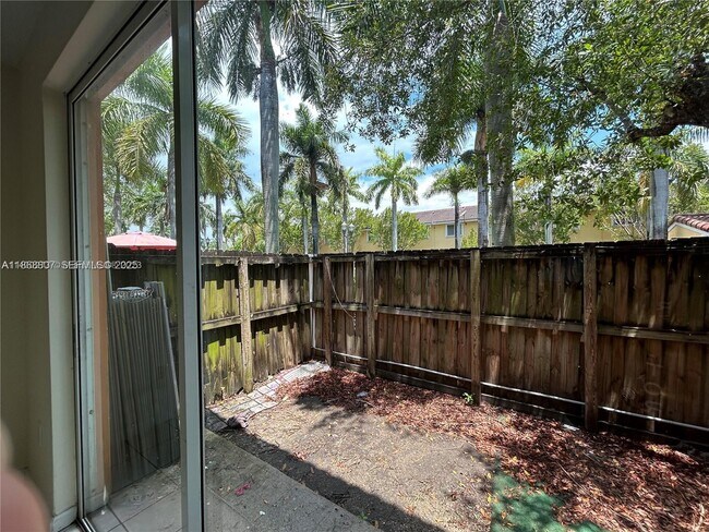 Foto del edificio - 2621 SE 15th Pl