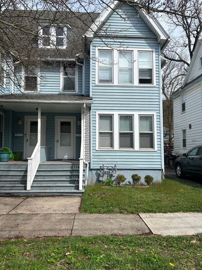 Foto del edificio - 315 S Albany St