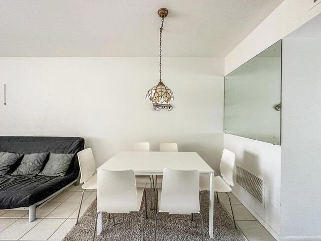 Photo - 3280 Lake Osborne Dr Apartment