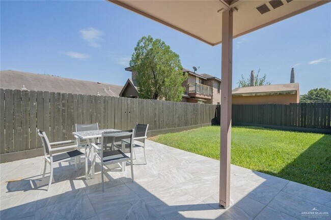 Foto del edificio - 41 N 15th St