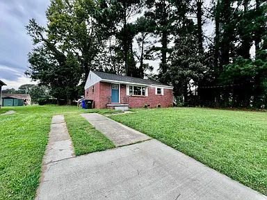 Building Photo - 1008 Truman Rd
