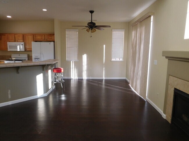 Foto del edificio - Wingfield Springs Home is Close to Everything