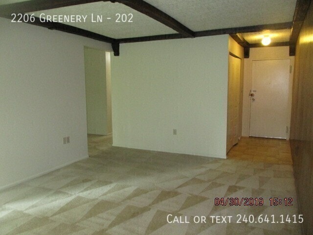 Building Photo - 2206 Greenery Ln