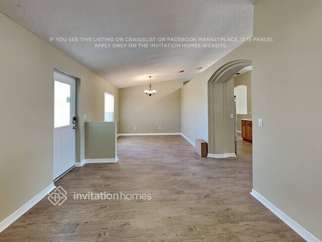 Building Photo - 1712 Laramie Cir