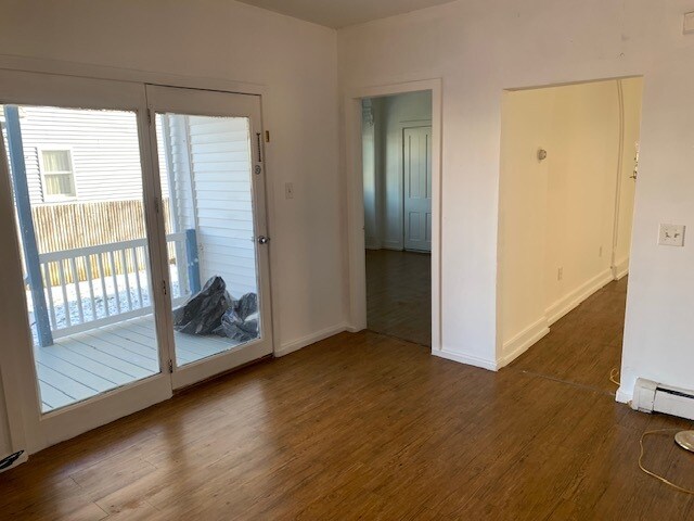 LR/DR - 507 3rd Ave
