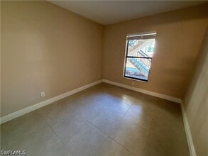 Building Photo - 5307 Summerlin Rd