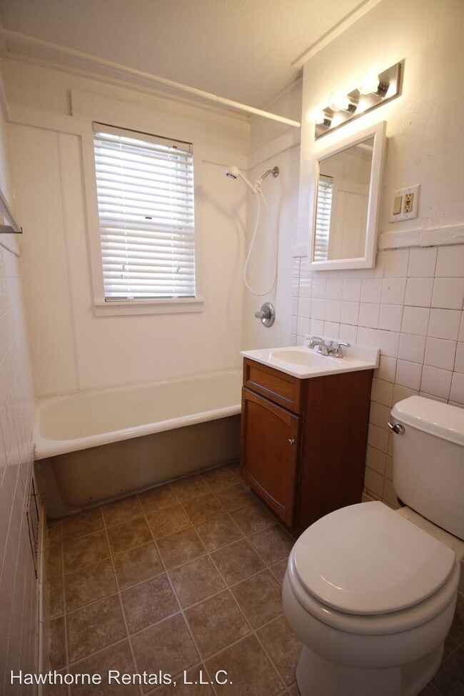 Building Photo - 2 br, 1 bath House - 416 Belmont Avenue