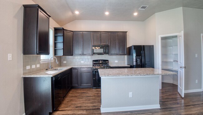 Building Photo - 4104 Summer Haze Ct